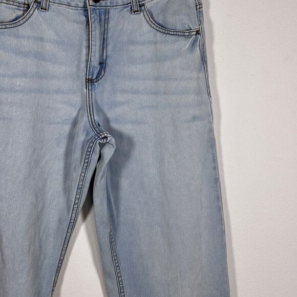 Wrangler Loose Fit Jeans Light Wash Blue Denim Elastic Waist Size 14 - Picture 3 of 16